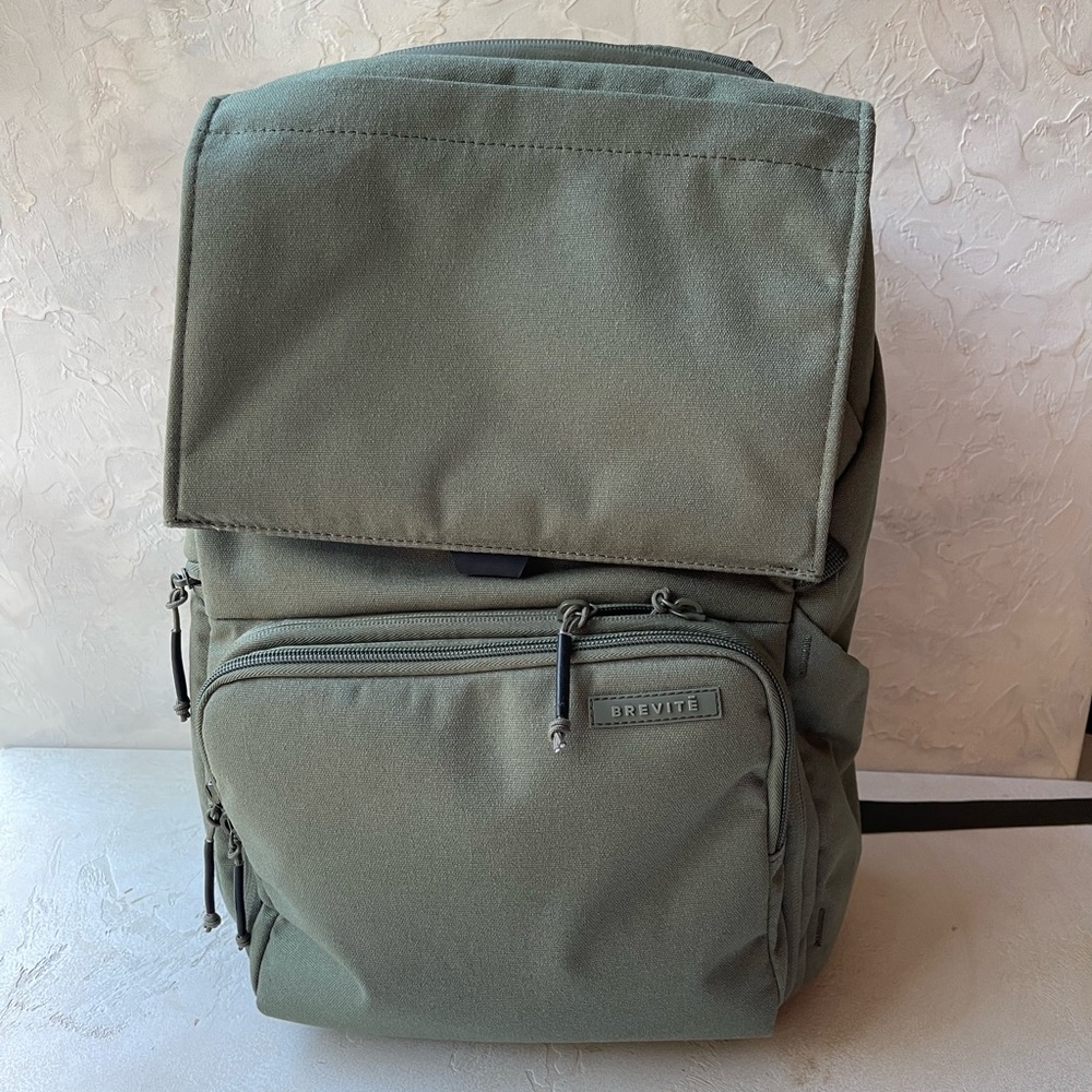 Brevité Camera Backpack Pine Green